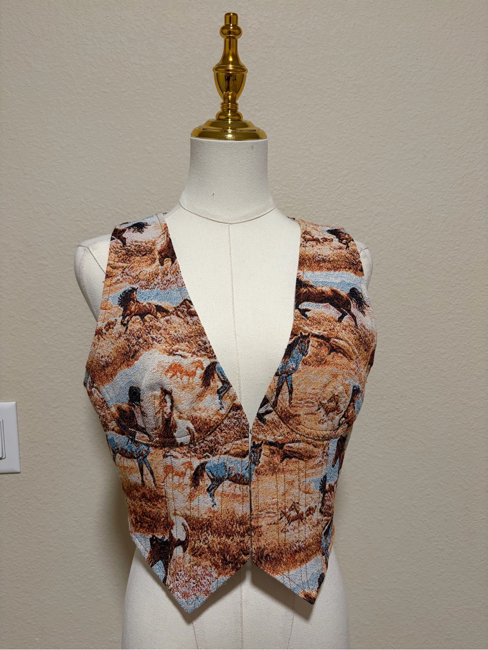 Western-Inspired Horse Print V-Neck Vest in Brown and Blue